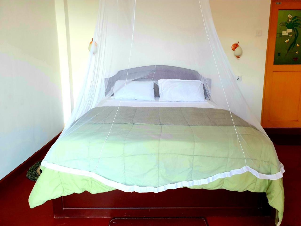 Bed and Breakfast Adannz Ella Exterior foto